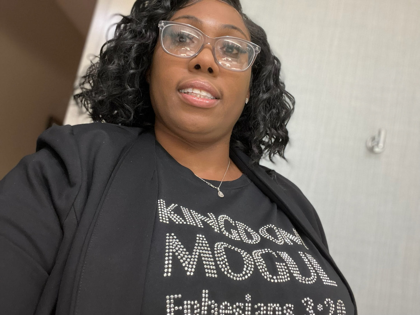 'Kingdom Mogul Ephesians 3:20' black short sleeve tee